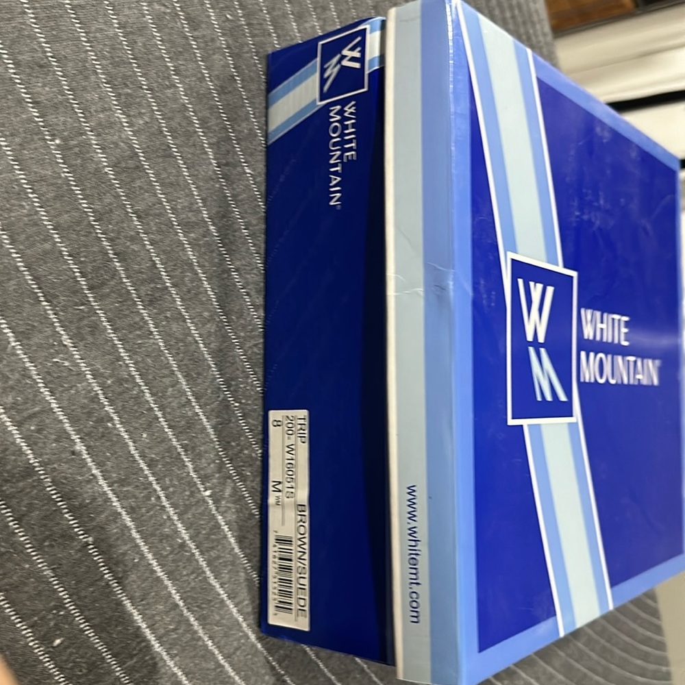 BNWB White Mountain Short Boots
